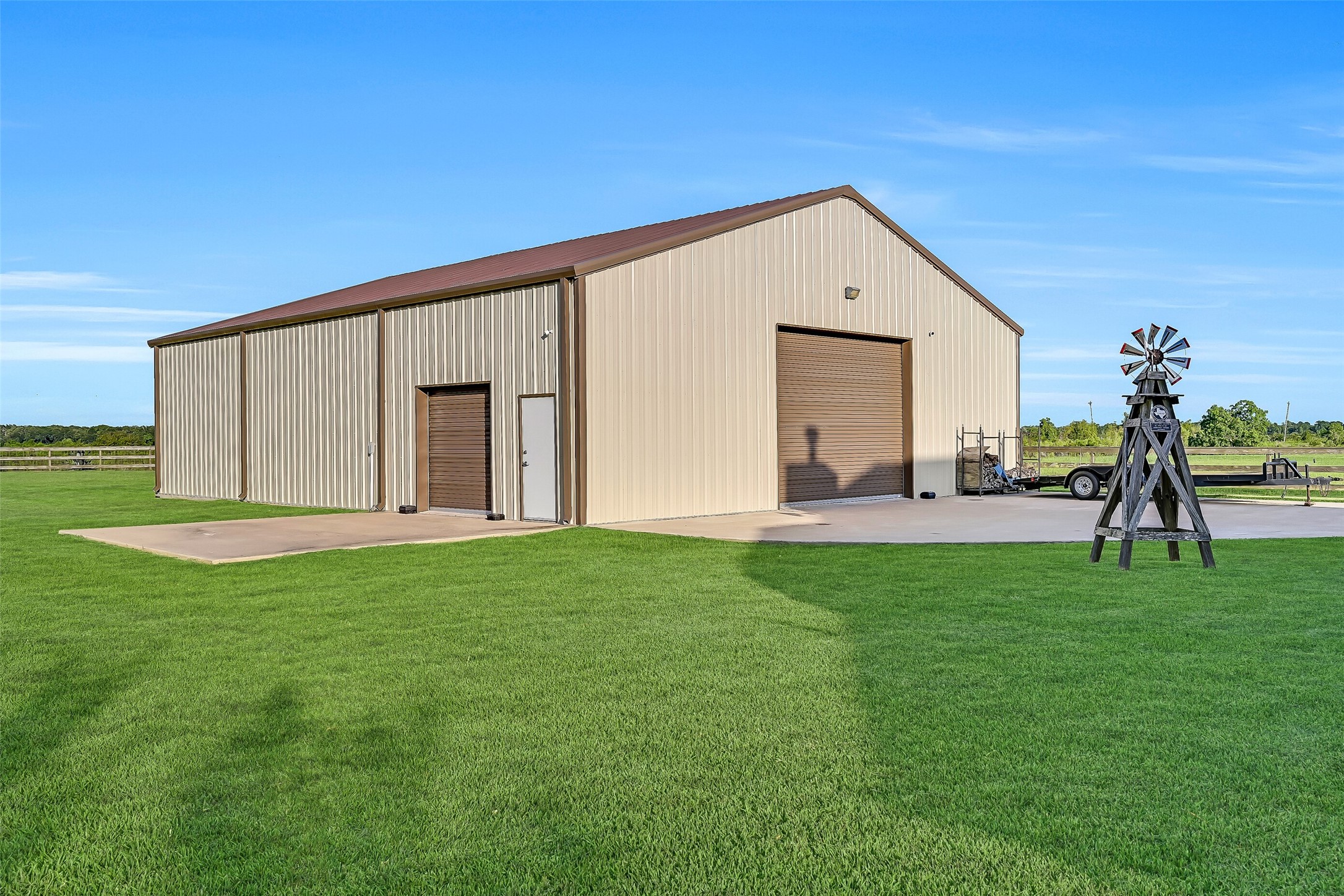 7611 Oak Alley Court Rosharon, TX 77583 - Photo 33 of 37 Have toys? 3,000 sf Manufactured Steel bldg