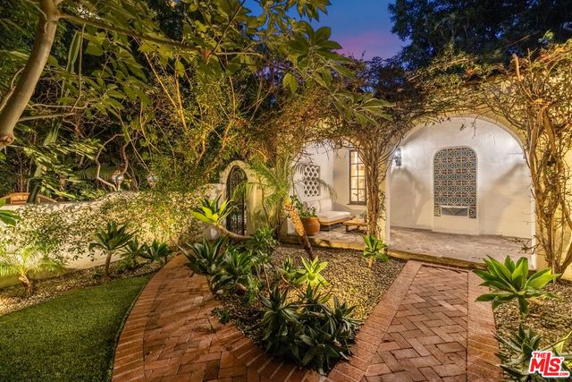 $28,500 | 1135 Sunset Vale Avenue, West Hollywood, CA 90069