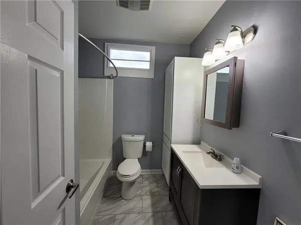 $1,600 | 335 Whitney Avenue, New Orleans, LA 70114
