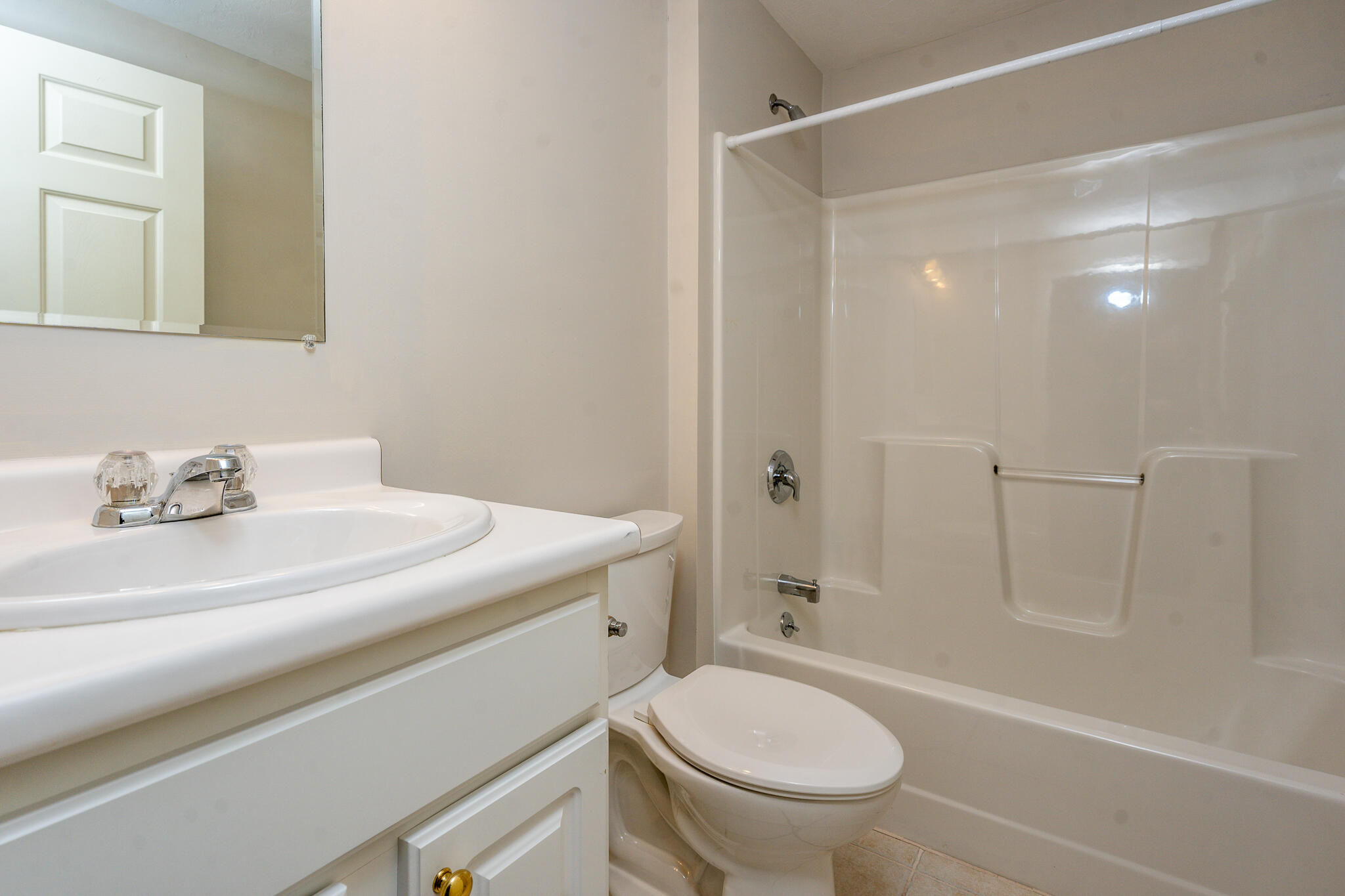 13 Pga Lane Mashpee, MA 02649 - Photo 16 of 27 Guest bath