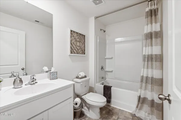 $366,375 | 210 Artist Avenue, Johnson City, TN 37615