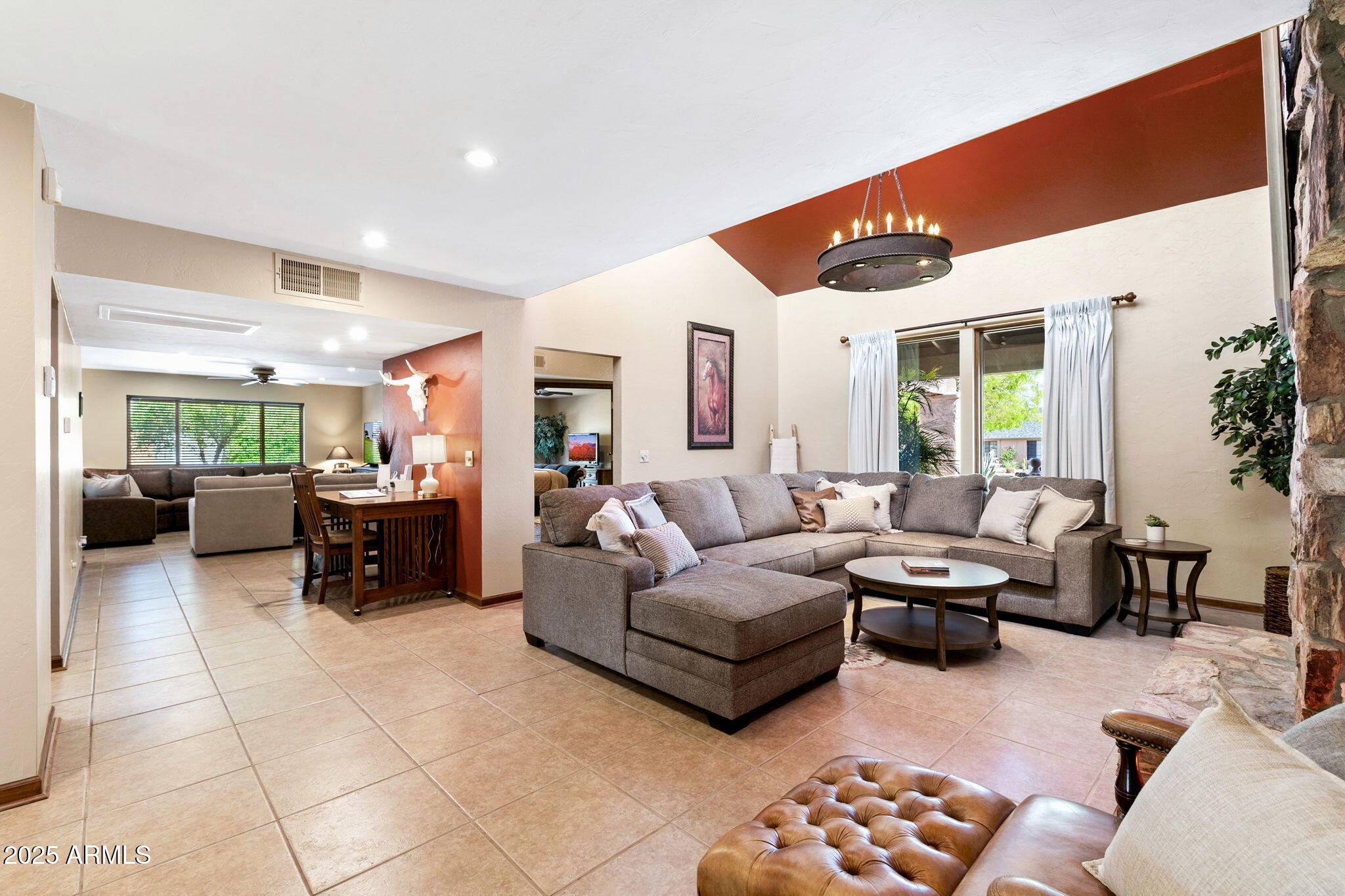 9972 East Del Monte Avenue Gold Canyon, AZ 85118 - Photo 30 of 49 a living room with furniture and a rug