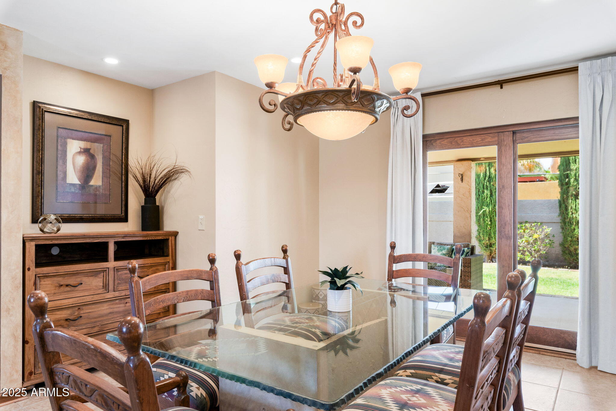 9972 East Del Monte Avenue Gold Canyon, AZ 85118 - Photo 33 of 49 a dining room with furniture and window