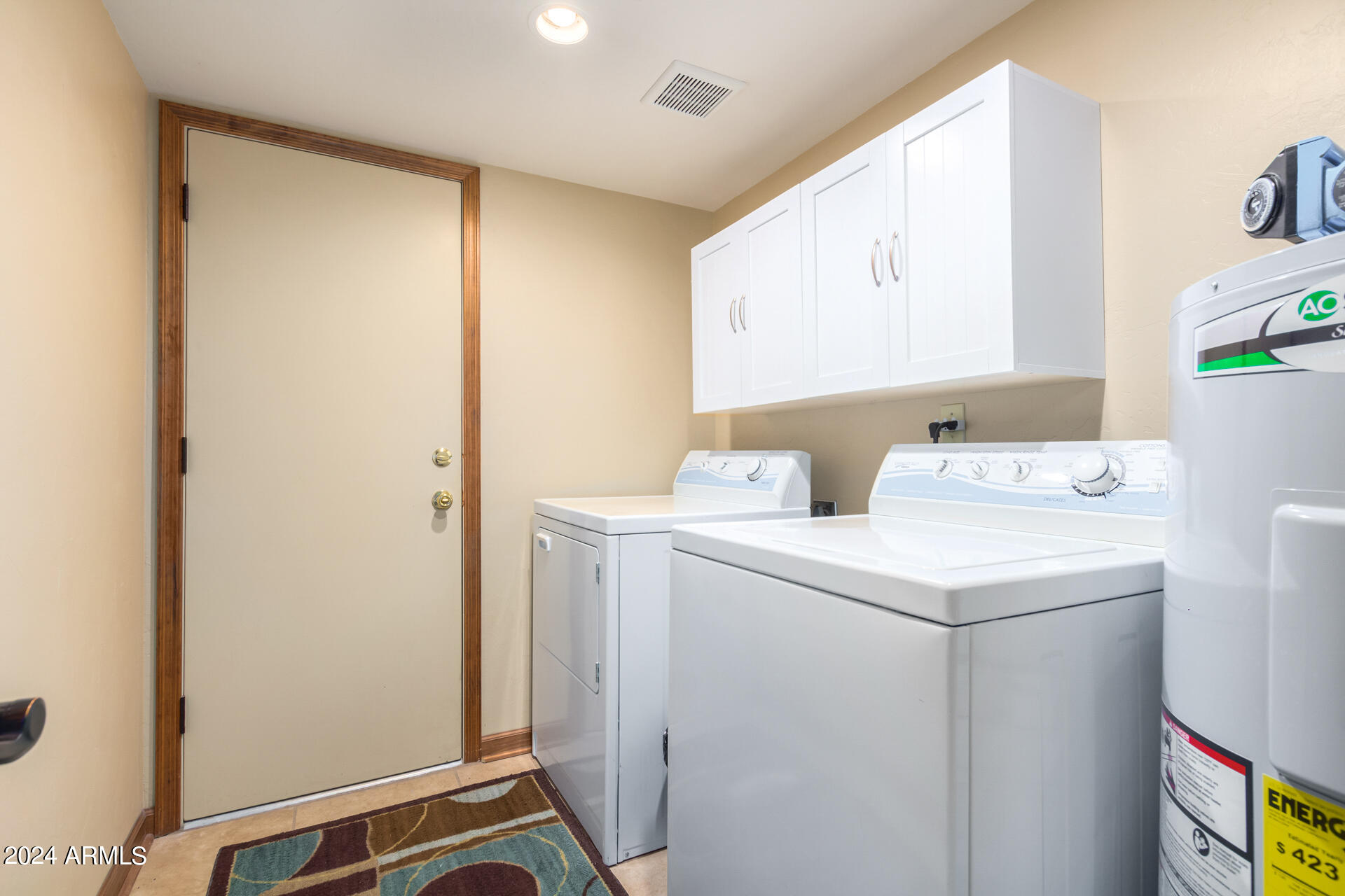 9972 East Del Monte Avenue Gold Canyon, AZ 85118 - Photo 49 of 49 a utility room with dryer and washer