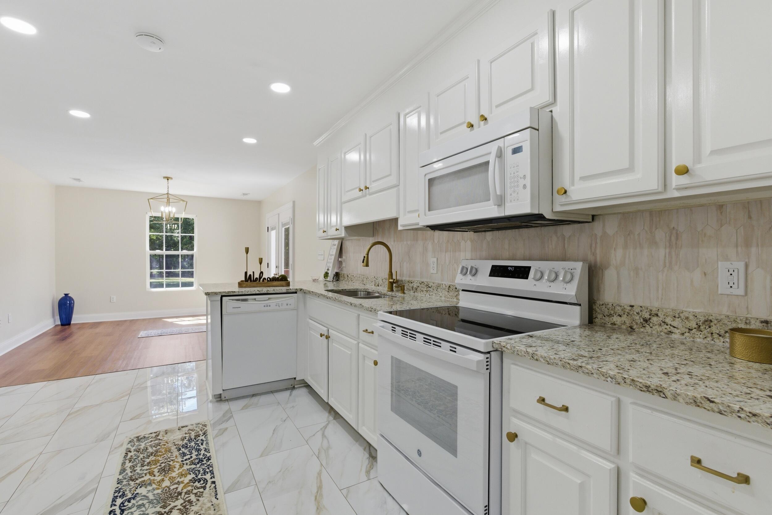 956 St Matthews Road St. Matthews, SC 29135 - Photo 13 of 45 13_dsc02164