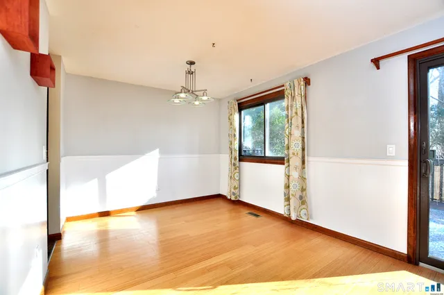 $259,900 | 83 Oak Forest Drive, Unit 83, Manchester, CT 06042