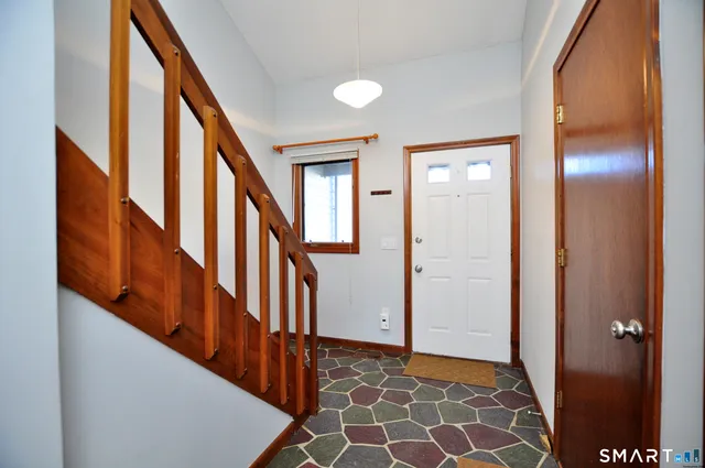 $259,900 | 83 Oak Forest Drive, Unit 83, Manchester, CT 06042