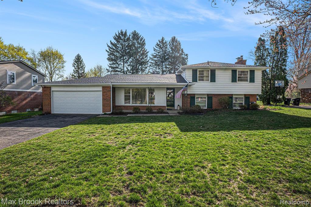 29008 Farmington Road Farmington Hills, MI 48334 - Photo 1 of 29