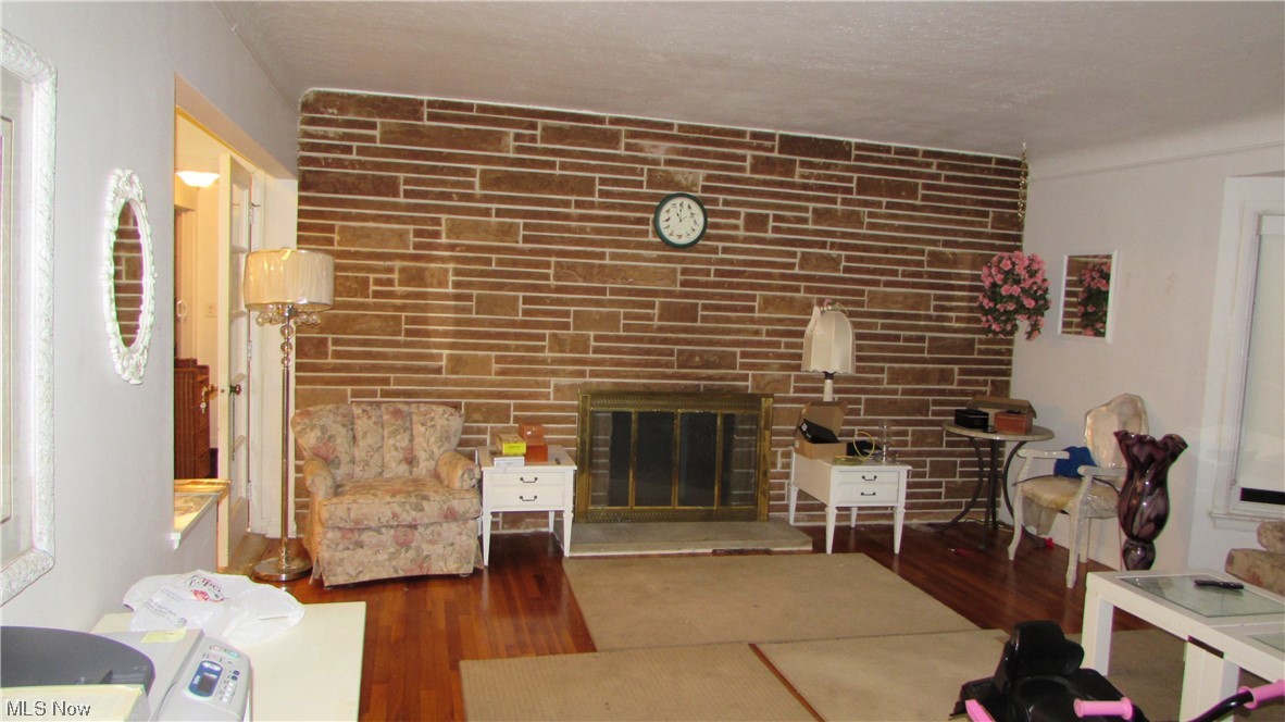 18375 Alexander Road Walton Hills, OH 44146 - Photo 10 of 25 Living room fireplace