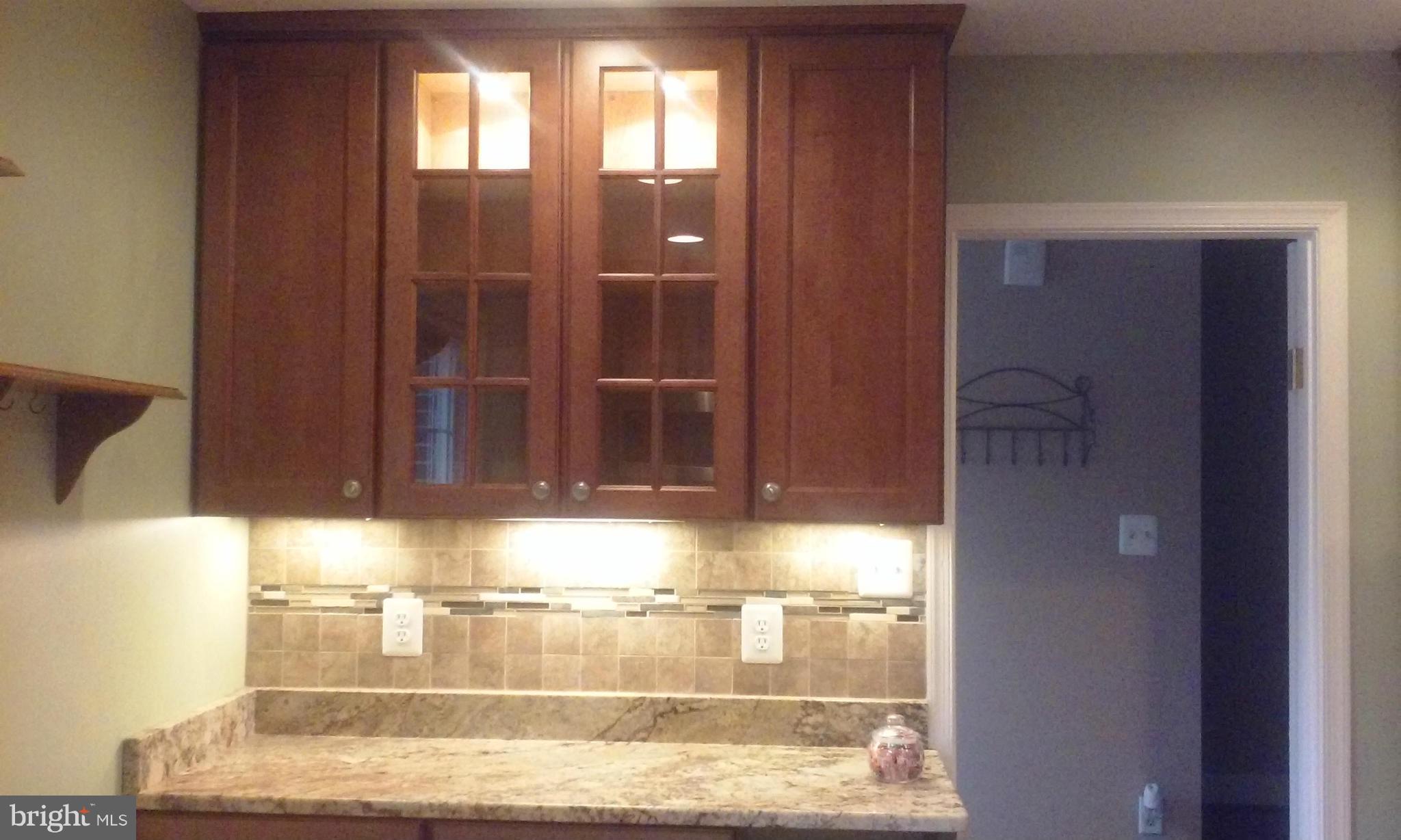 8068 Sleepy View Lane Springfield, VA 22153 - Photo 20 of 24 Kitchen