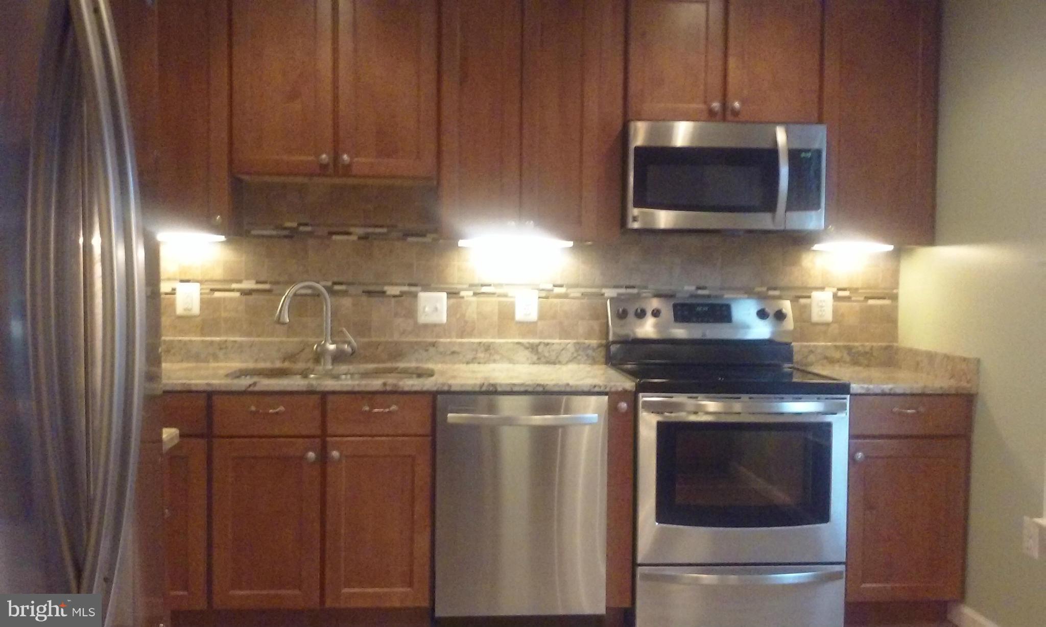 8068 Sleepy View Lane Springfield, VA 22153 - Photo 21 of 24 Kitchen