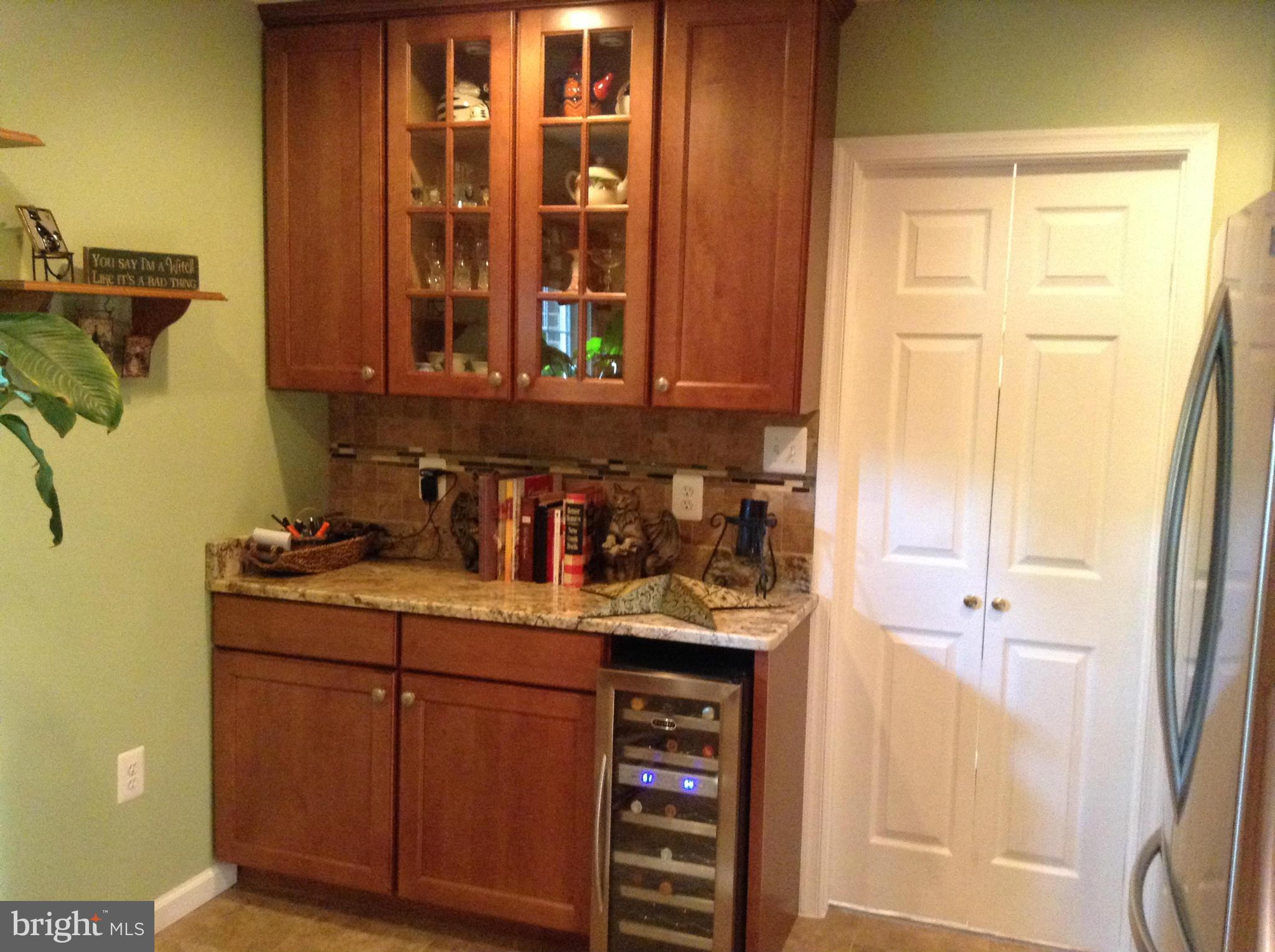 8068 Sleepy View Lane Springfield, VA 22153 - Photo 5 of 24 Kitchen