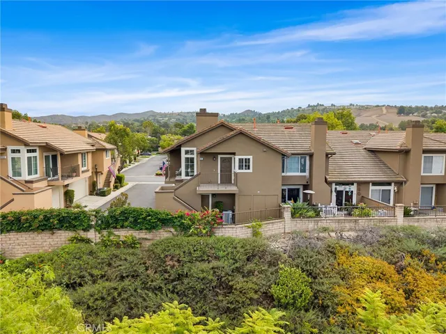 $715,000 | 8123 East Oak Ridge Circle, Anaheim Hills, CA 92808