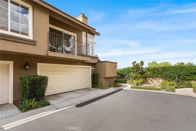 $715,000 | 8123 East Oak Ridge Circle, Anaheim Hills, CA 92808