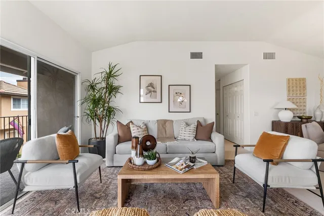 $715,000 | 8123 East Oak Ridge Circle, Anaheim Hills, CA 92808