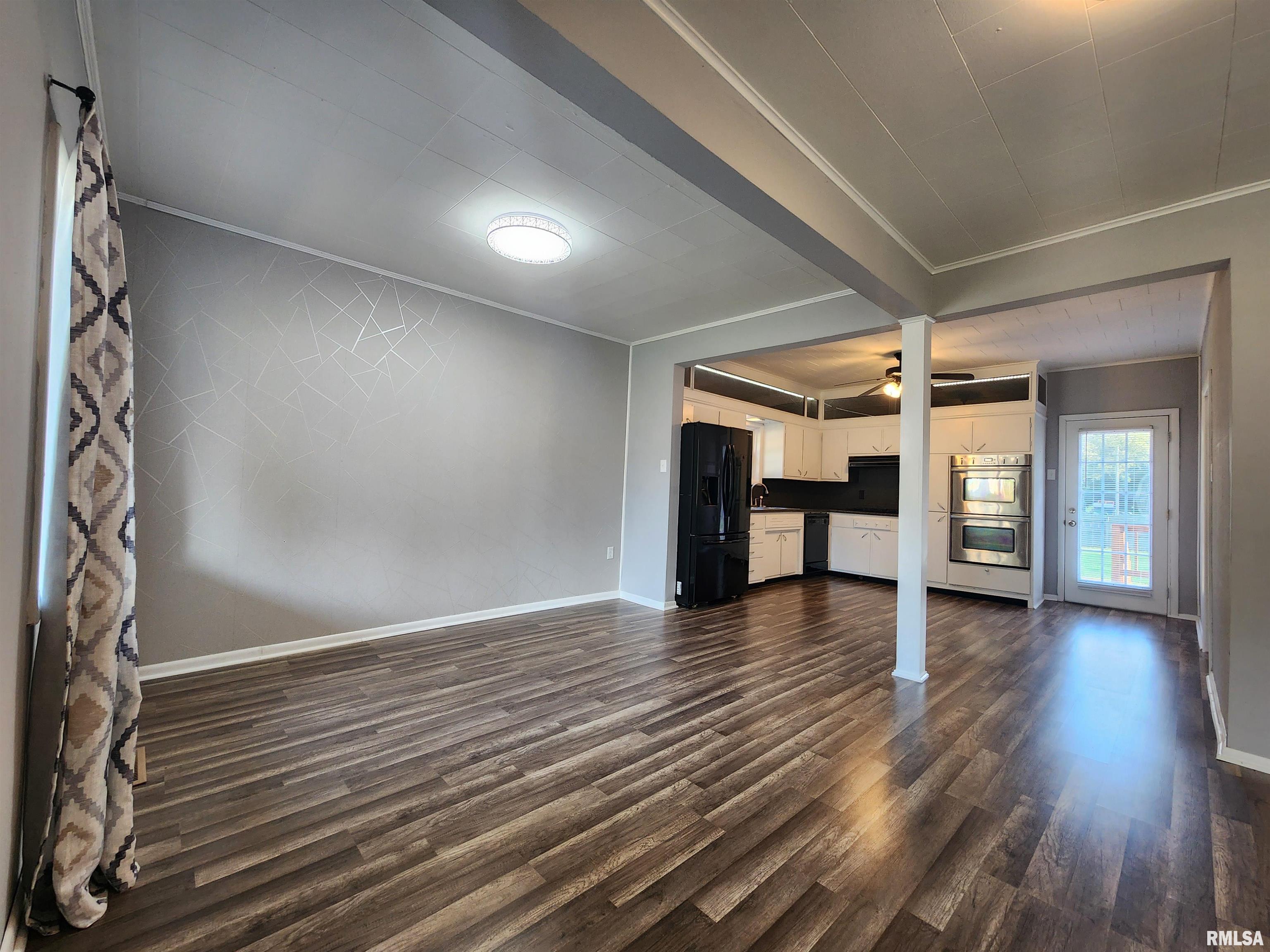 220 West Pulley Road Hurst, IL 62949 - Photo 11 of 41