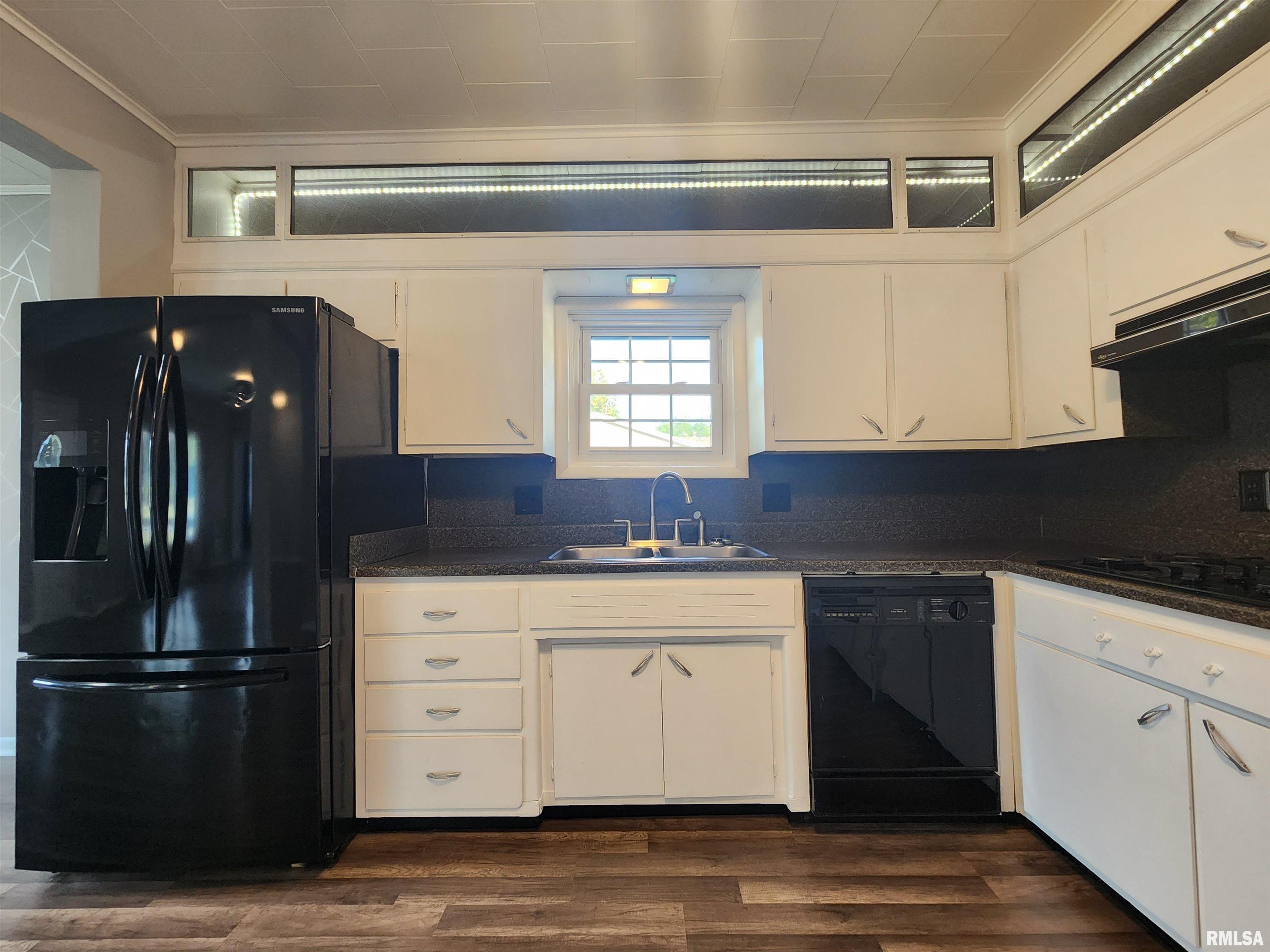 220 West Pulley Road Hurst, IL 62949 - Photo 17 of 41