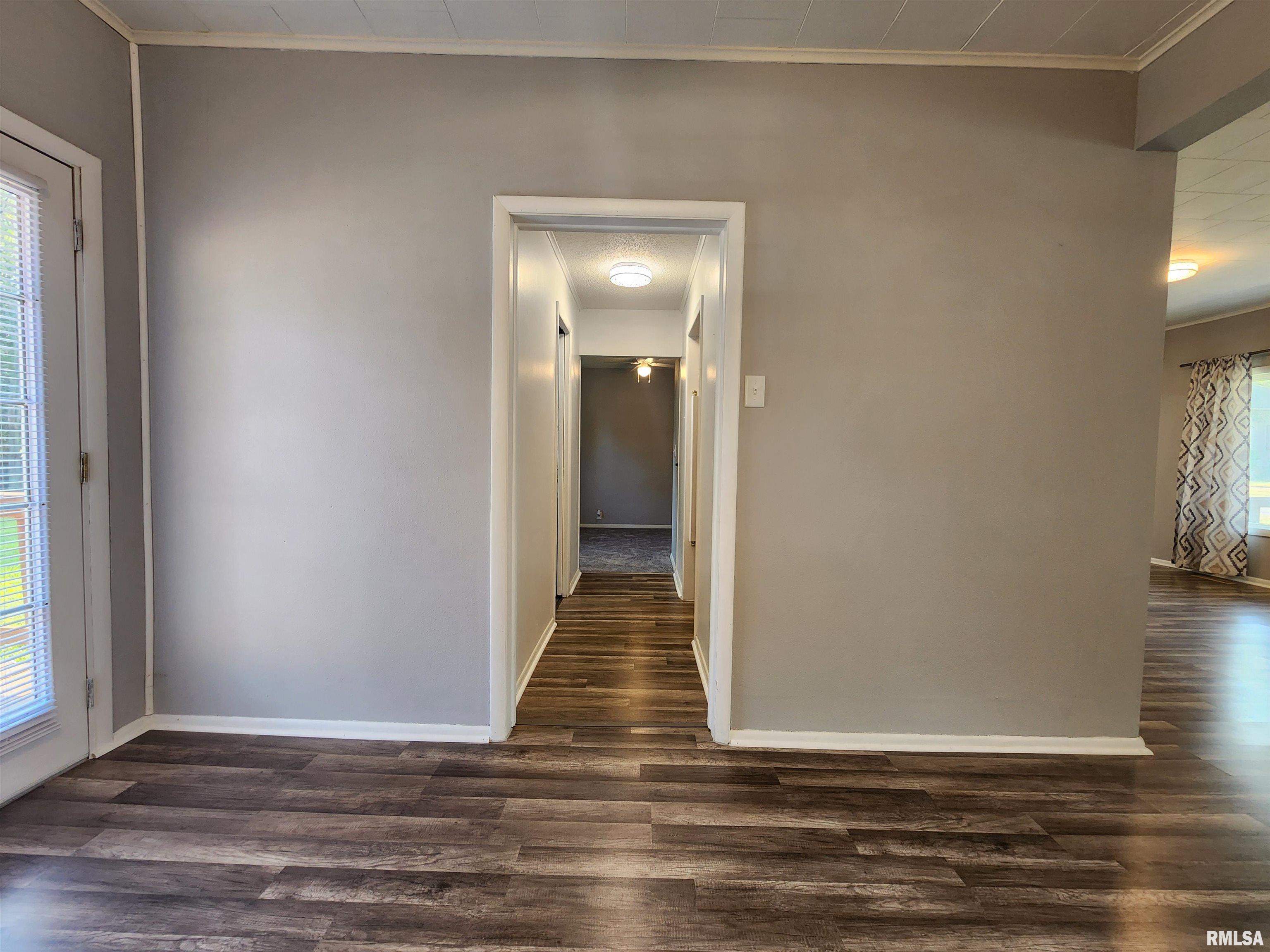 220 West Pulley Road Hurst, IL 62949 - Photo 19 of 41