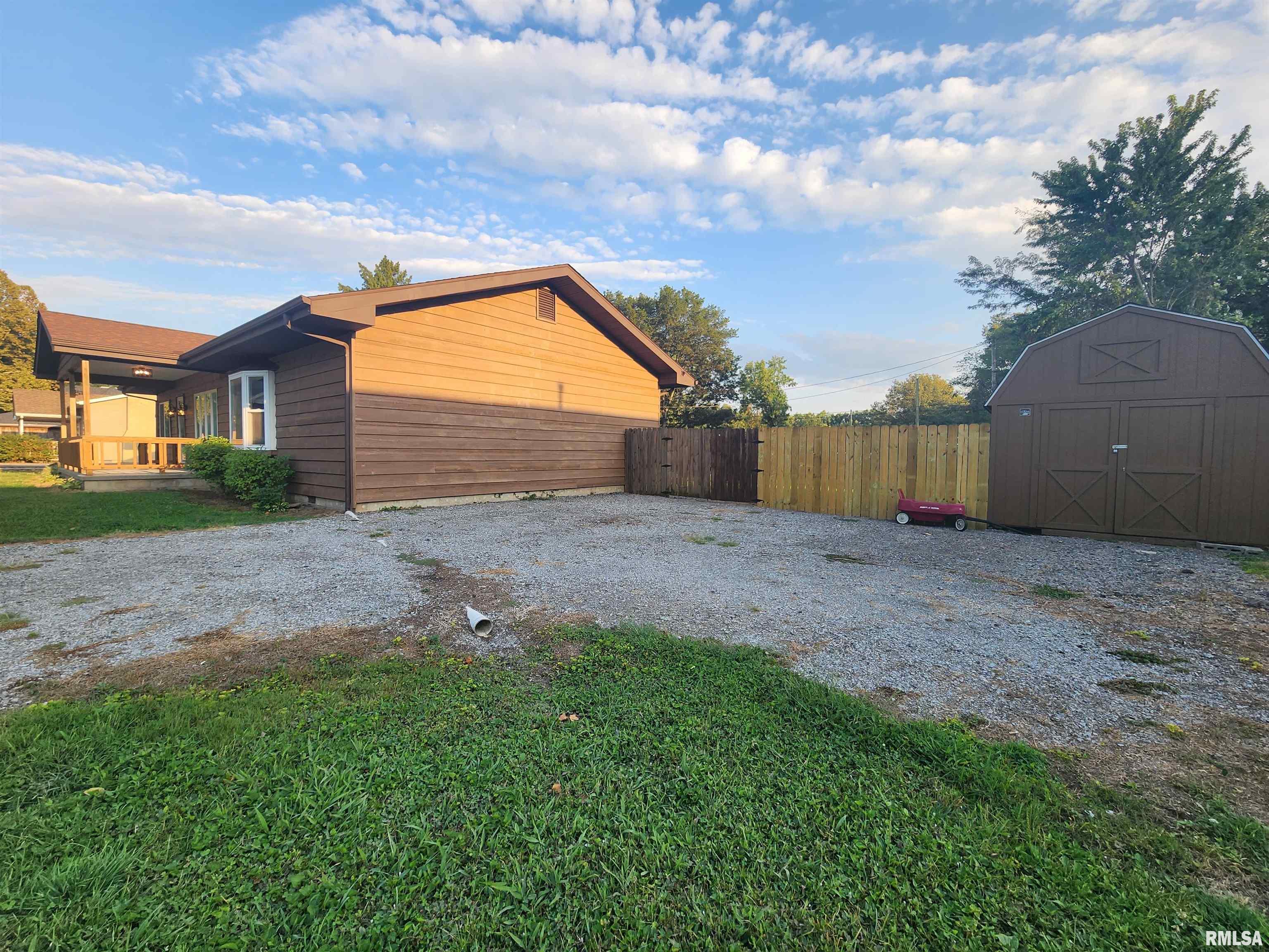 220 West Pulley Road Hurst, IL 62949 - Photo 39 of 41