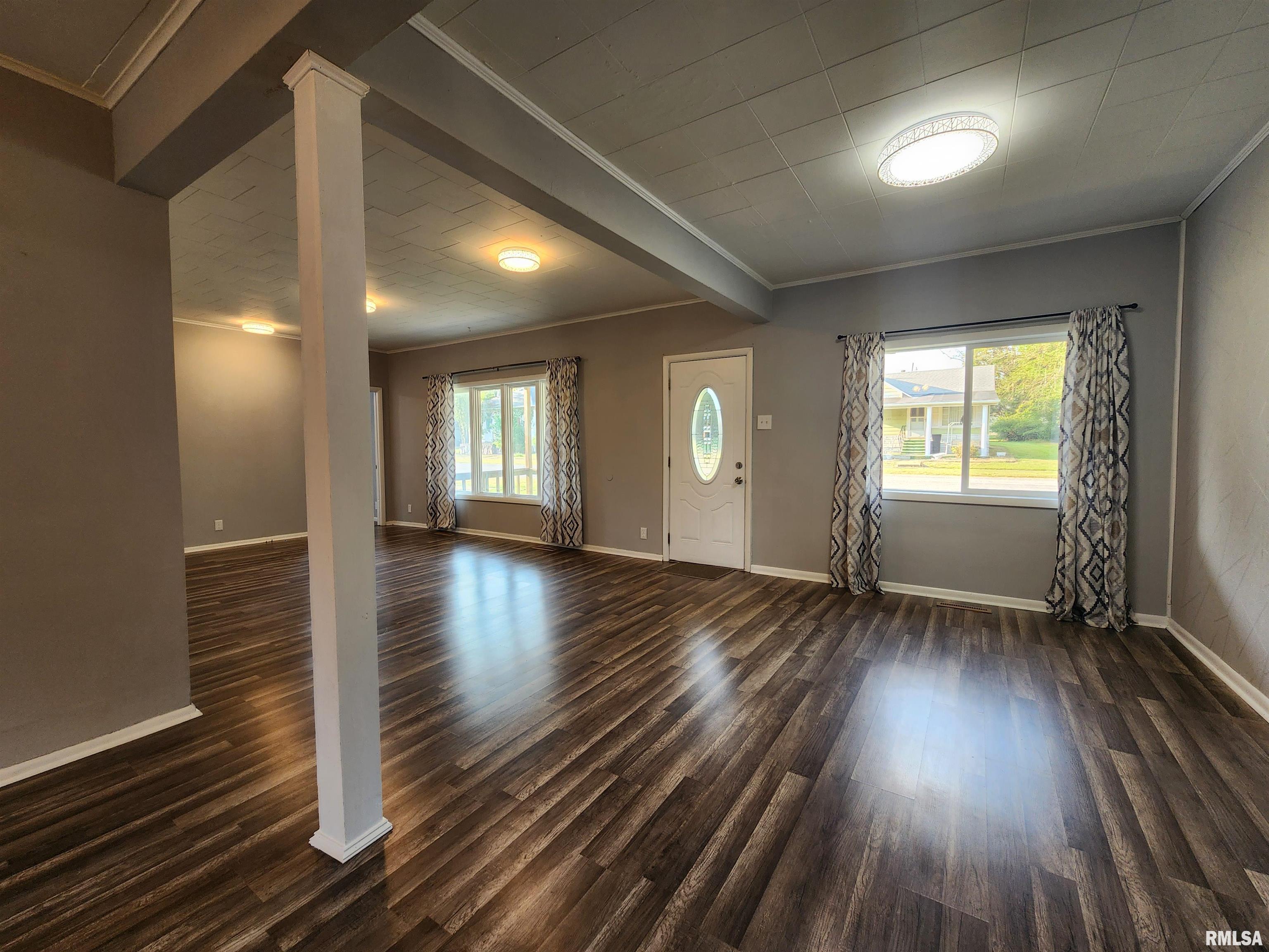 220 West Pulley Road Hurst, IL 62949 - Photo 4 of 41