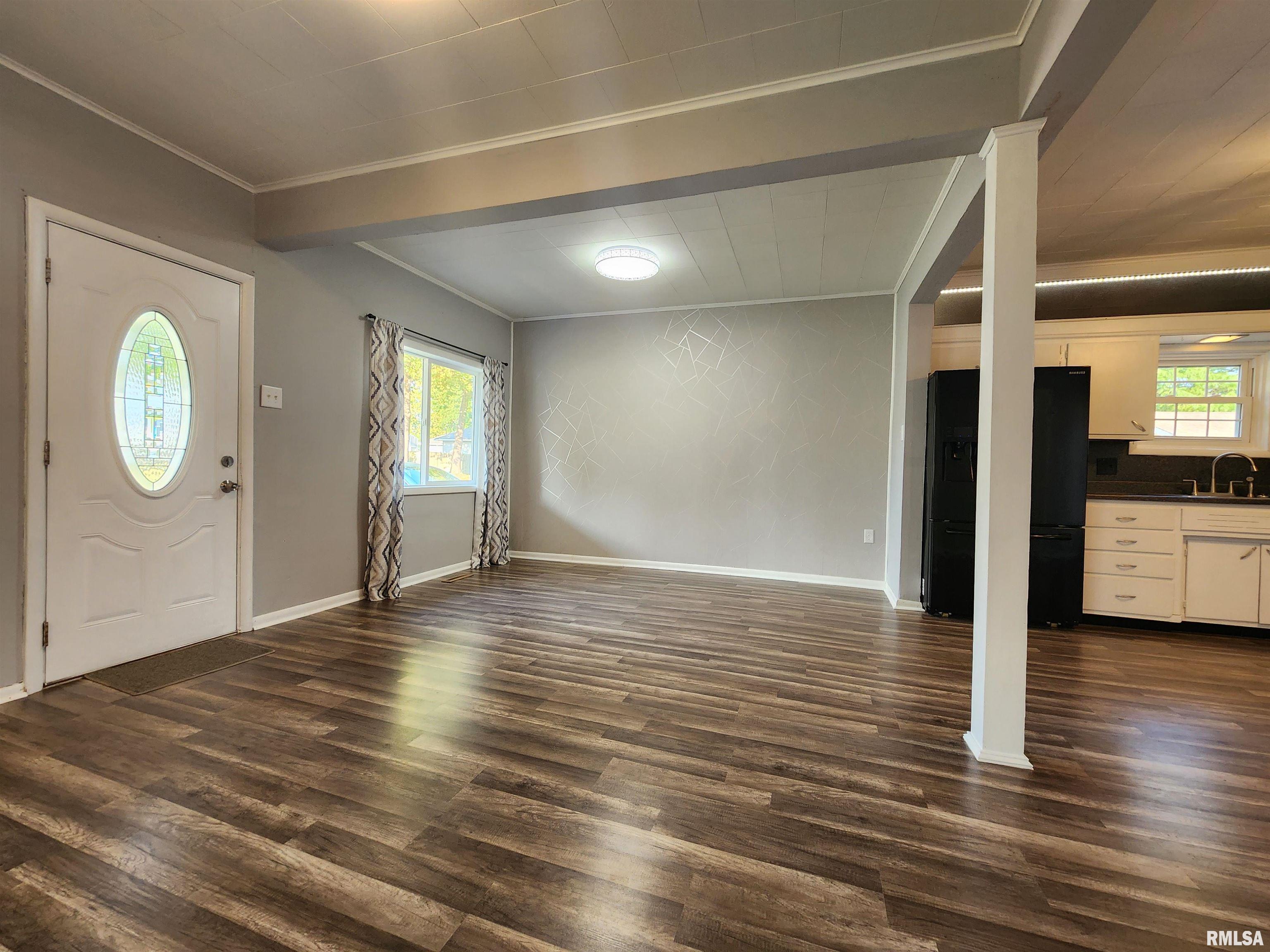 220 West Pulley Road Hurst, IL 62949 - Photo 10 of 41