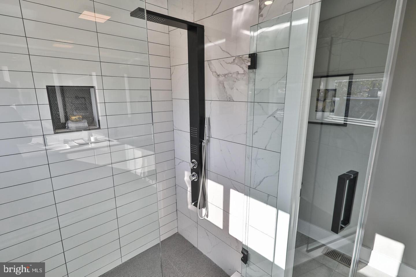 2535 Turner Street Philadelphia, PA 19121 - Photo 25 of 37 Primary Bathroom