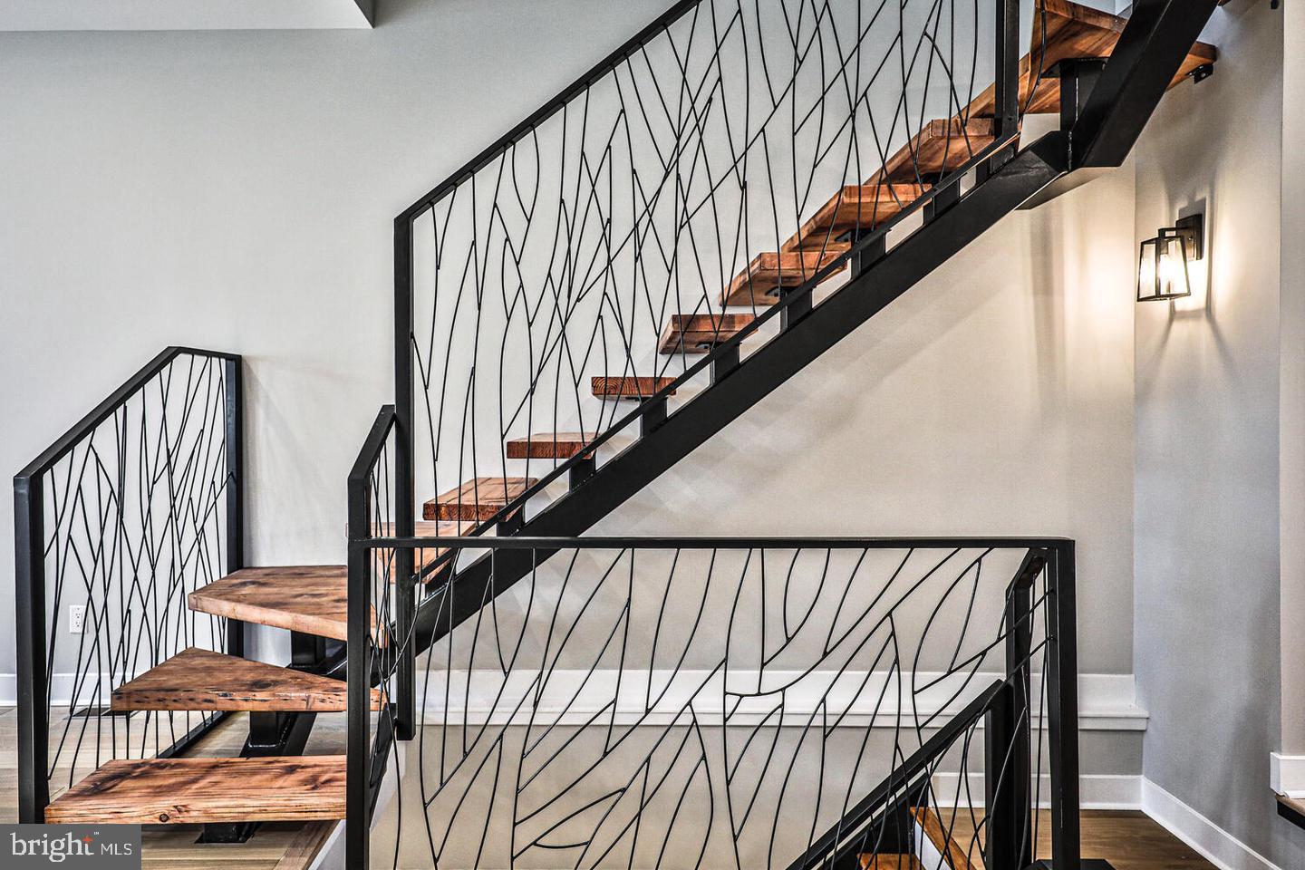 2535 Turner Street Philadelphia, PA 19121 - Photo 6 of 37 Stairs Main Level