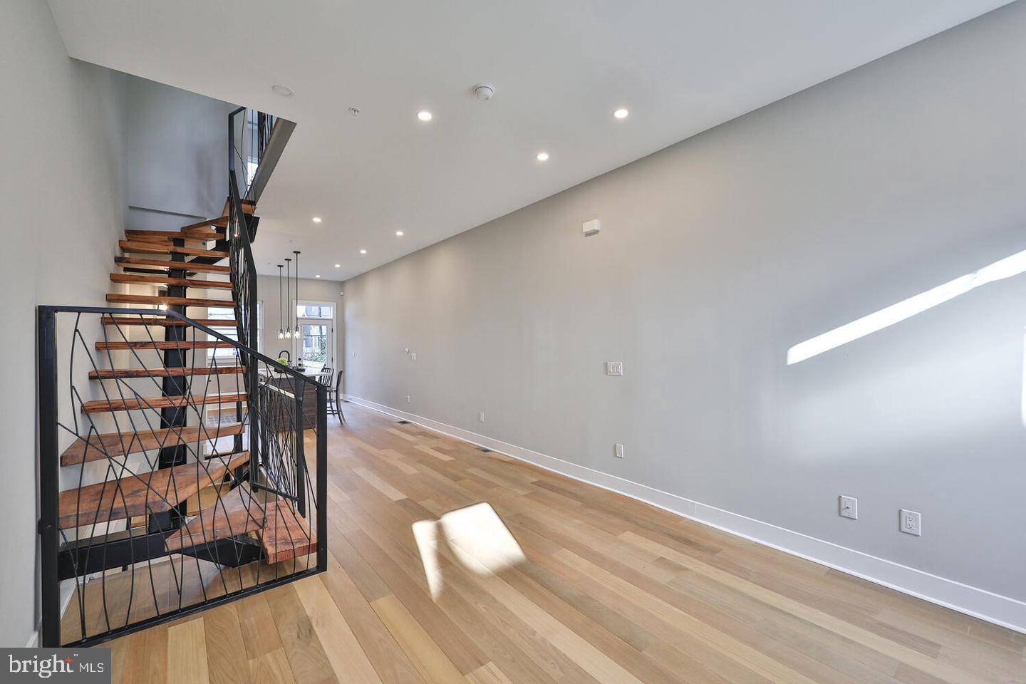 2535 Turner Street Philadelphia, PA 19121 - Photo 7 of 37 Dinning Area