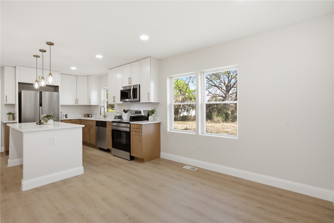 209 Pine Street Seneca, SC 29678 - Photo 11 of 30