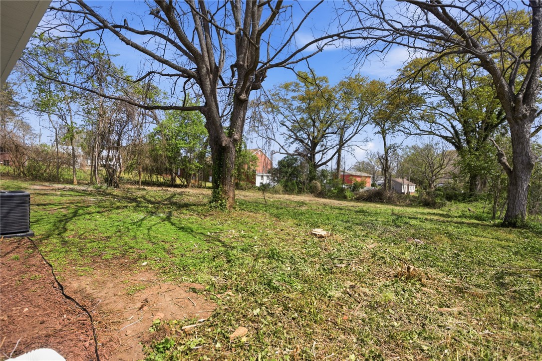 209 Pine Street Seneca, SC 29678 - Photo 24 of 30