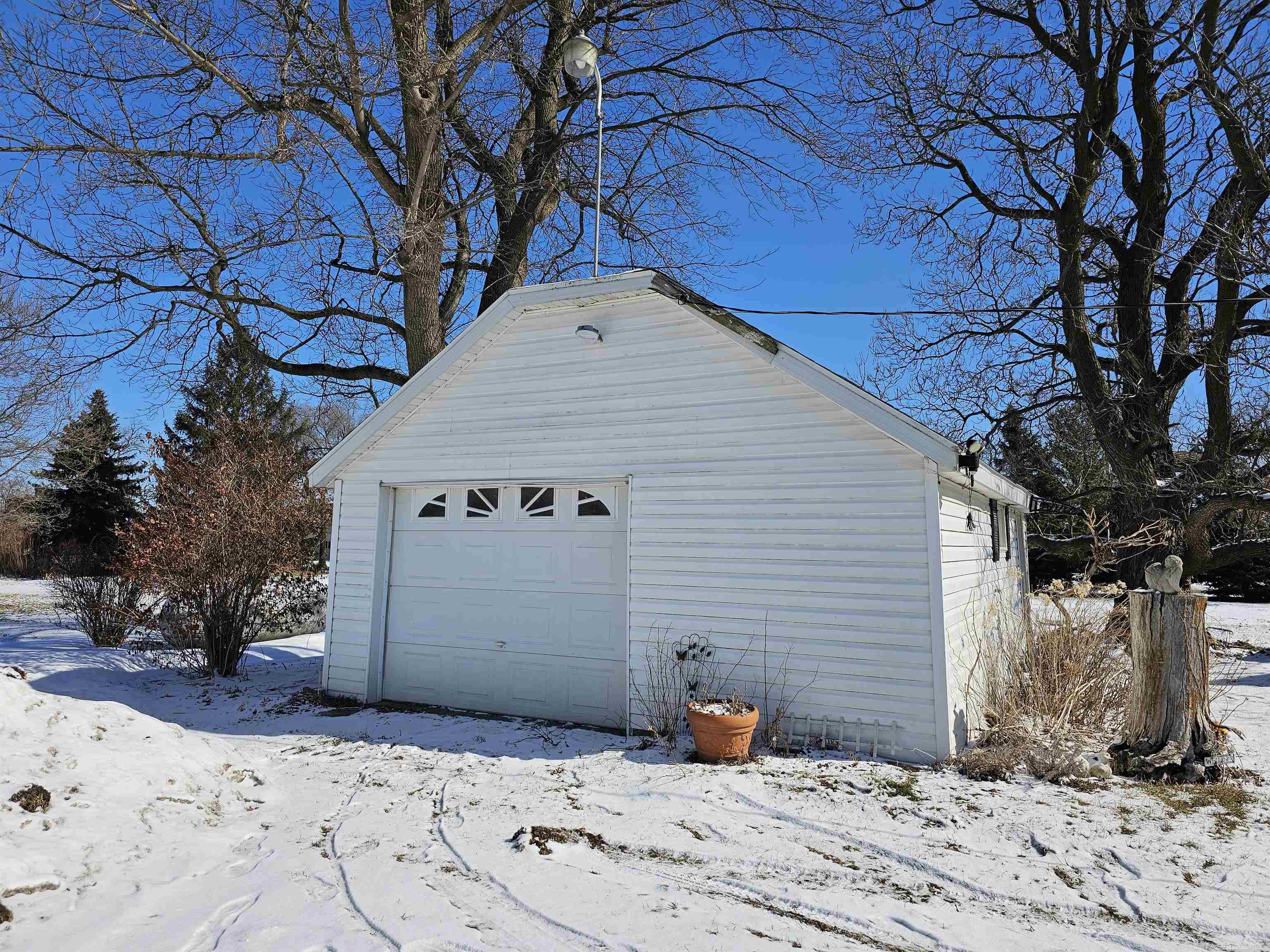 865 Deckerville Road Deckerville, MI 48427 - Photo 11 of 16