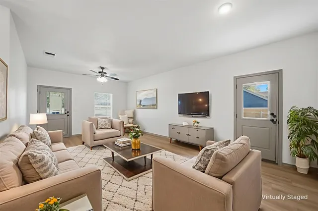 $1,500 | 105 South Barron Street, Covington, TX 76636