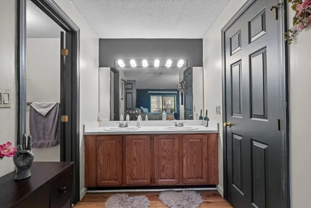 $499,999 | 9 Ledgewood Way, Unit 6, Peabody, MA 01960