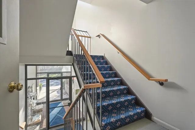 $499,999 | 9 Ledgewood Way, Unit 6, Peabody, MA 01960