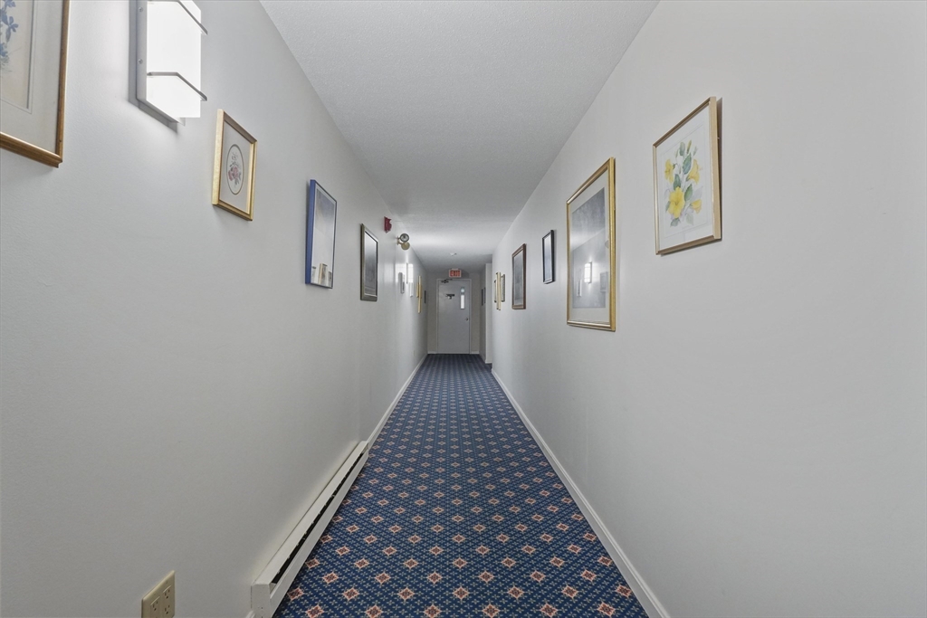 9 Ledgewood Way, Unit 6 Peabody, MA 01960 - Photo 6 of 33