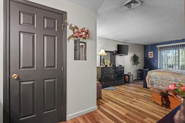 $499,999 | 9 Ledgewood Way, Unit 6, Peabody, MA 01960