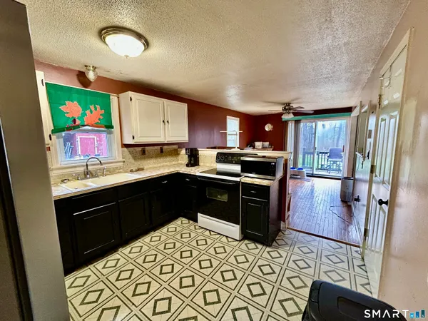 $250,000 | 222 Parish Hill Road, Scotland, CT 06264