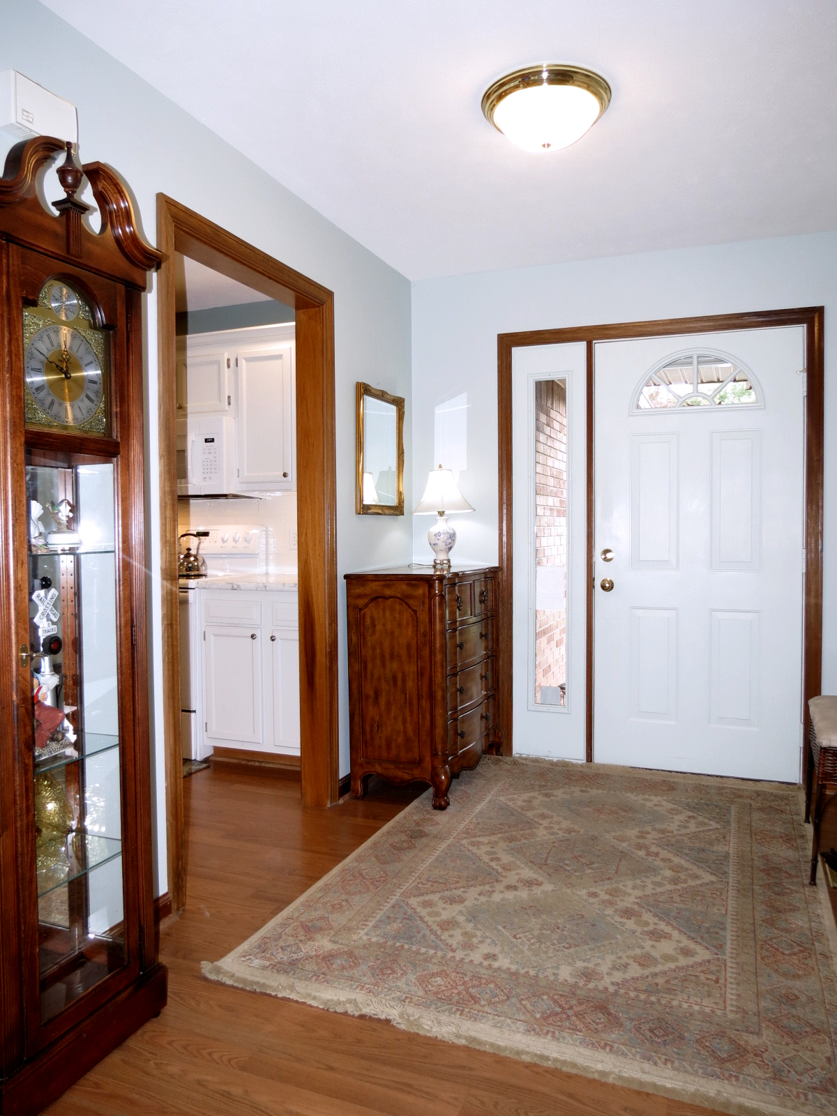 3412 Briar Ridge Way Columbus, IN 47203 - Photo 2 of 33 Gallery Image 2