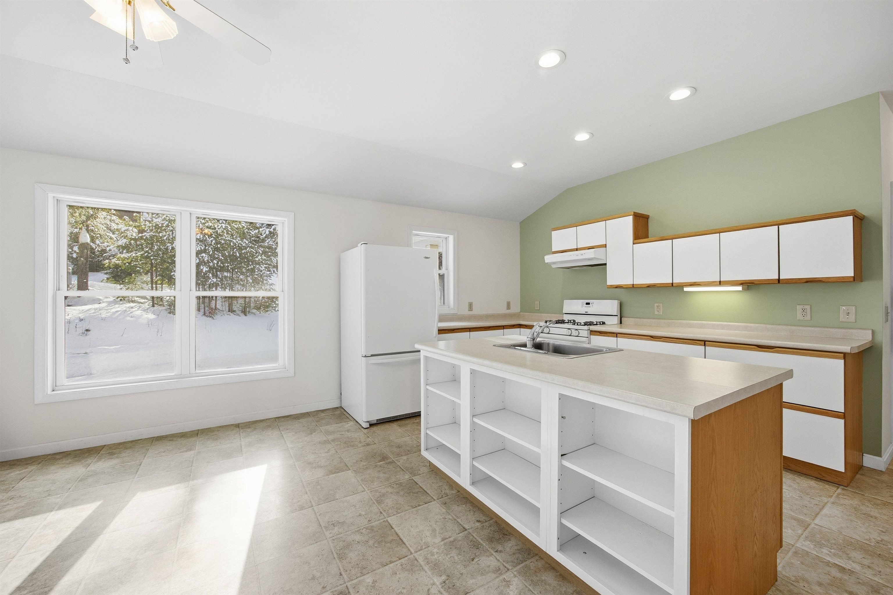 154 Bell Road Plymouth, NH 03264 - Photo 19 of 60