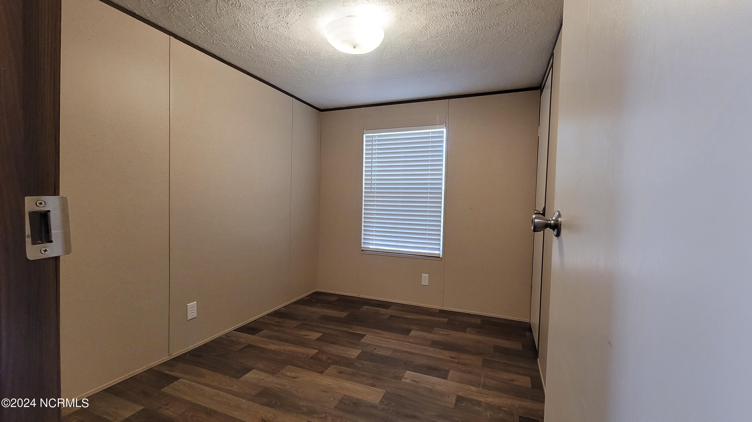 190 Wildlife Road New Bern, NC 28560 - Photo 14 of 25 Bonus Room with Closet