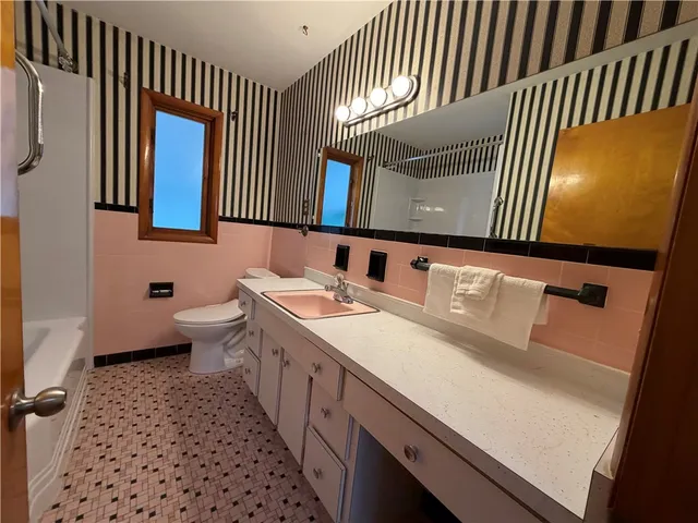 $229,900 | 26 Merrydale Drive, Gates, NY 14624