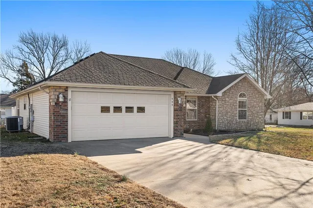 $229,000 | 500 North Webster Street, Nevada, MO 64772