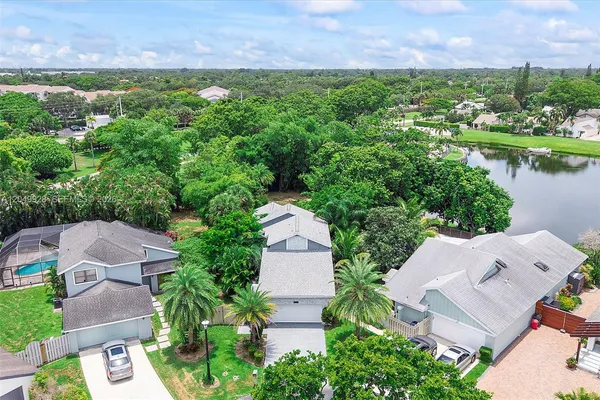 $702,900 | 2055 Northwest 9th Street, Delray Beach, FL 33445