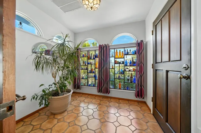 $869,900 | 10750 Dixie Road, Red Bluff, CA 96080