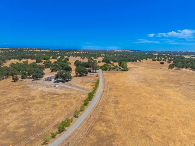 $869,900 | 10750 Dixie Road, Red Bluff, CA 96080