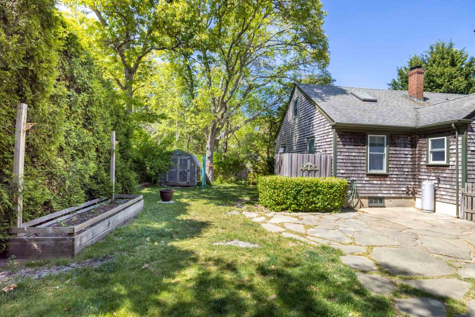 179 County Road Oak Bluffs, MA 02557 - Photo 5 of 23 Gallery Image 5