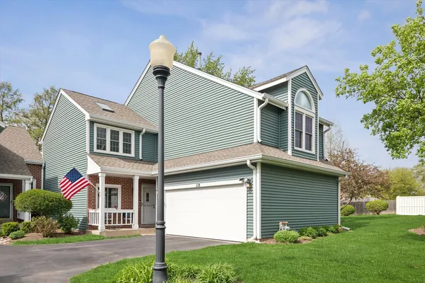 $398,900 | 118 South Atherton Court, Bloomingdale, IL 60108