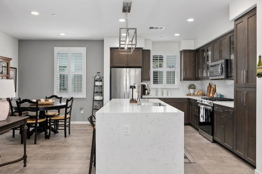 4210 Mission Ranch Way Oceanside, CA 92057 - Photo 9 of 33 Gallery Image 9