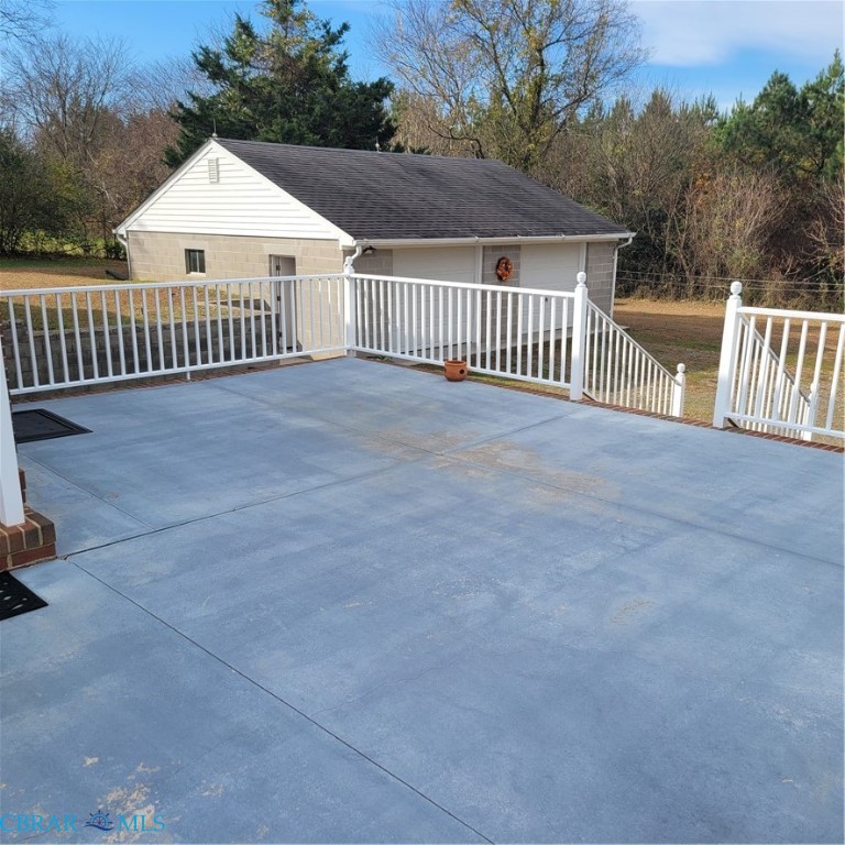 1366 Poplar Hill Road Newtown, VA 23126 - Photo 4 of 31