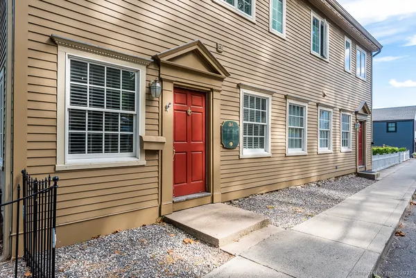 $1,300,000 | 11 North Main Street, Essex, CT 06426